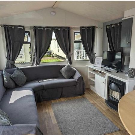 The Winchester Golden Gate Towyn Kinmel Bay Exteriör bild